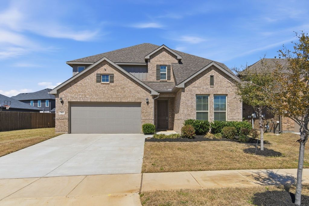 3804 Bluestem Boulevard, Denton, TX 76226