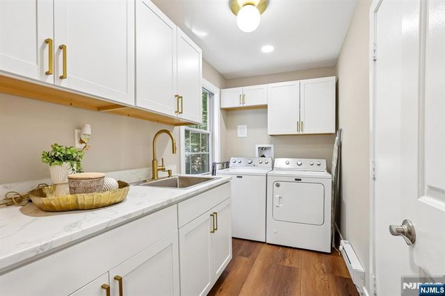 12 Clearwater Drive, Wayne, NJ 07470
