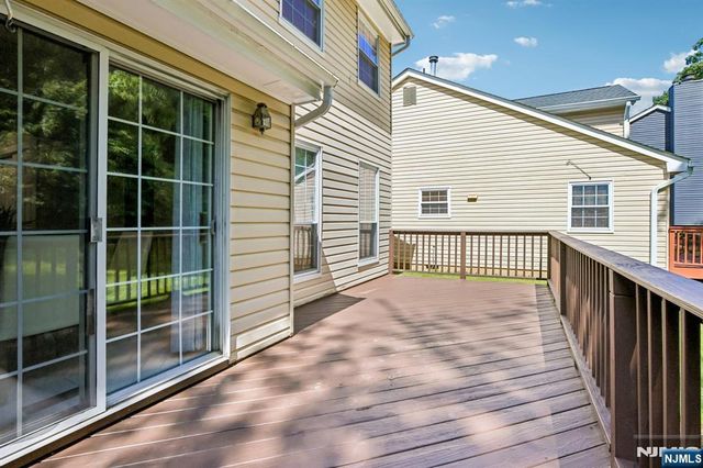 12 Clearwater Drive, Wayne, NJ 07470