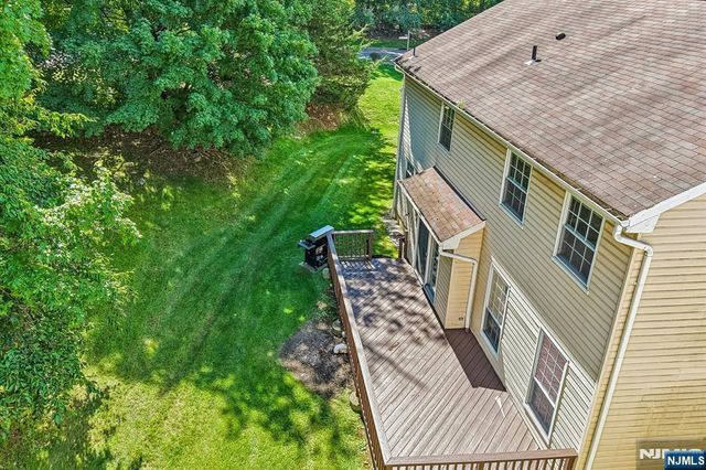 12 Clearwater Drive, Wayne, NJ 07470