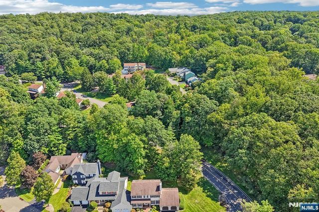 12 Clearwater Drive, Wayne, NJ 07470