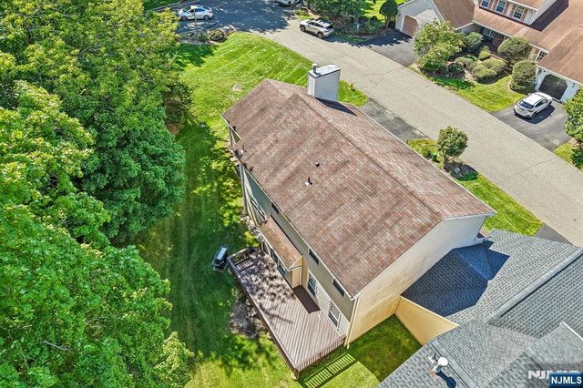 12 Clearwater Drive, Wayne, NJ 07470
