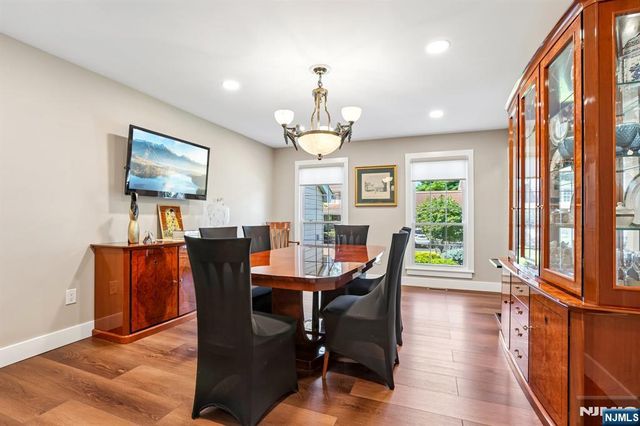 12 Clearwater Drive, Wayne, NJ 07470