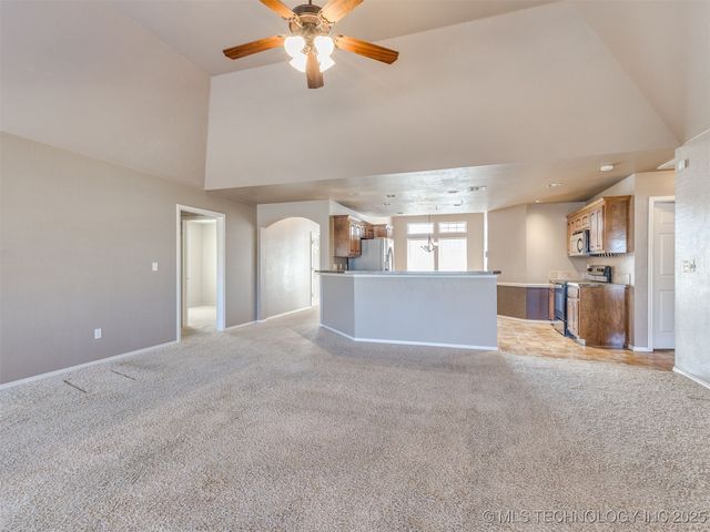3327 S 207th East Avenue, Broken Arrow, OK 74014