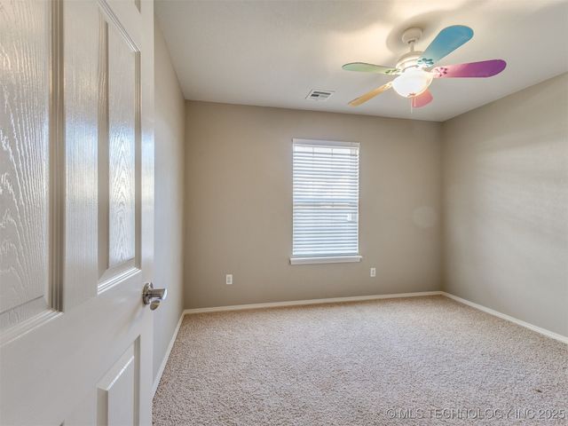 3327 S 207th East Avenue, Broken Arrow, OK 74014