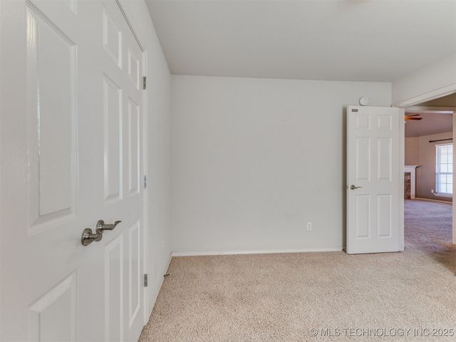 3327 S 207th East Avenue, Broken Arrow, OK 74014