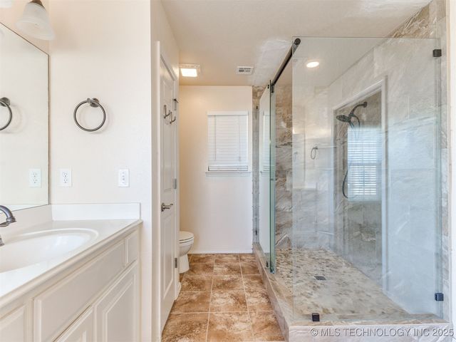 3327 S 207th East Avenue, Broken Arrow, OK 74014