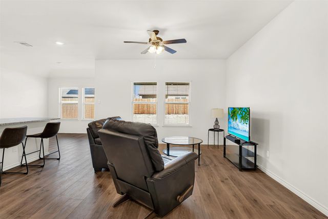 712 Cool Canyon Trail, Princeton, TX 75407