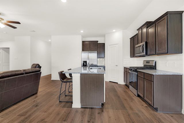 712 Cool Canyon Trail, Princeton, TX 75407