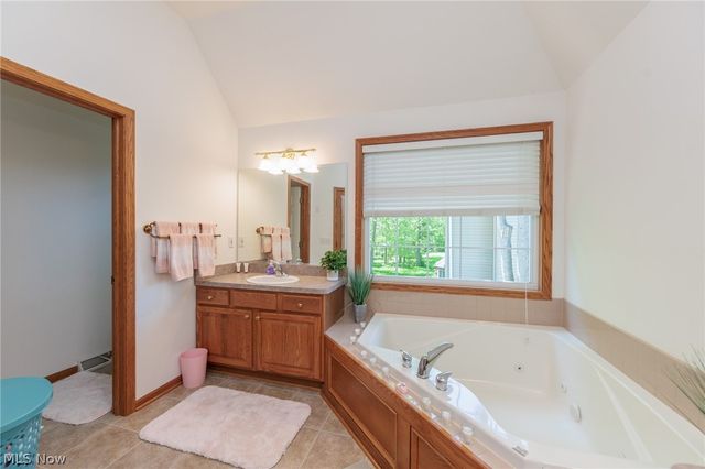 3574 Turnberry Drive, Medina, OH 44256