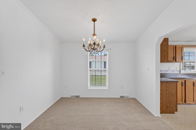 24 LONGWOOD CT E, Harleysville, PA 19438
