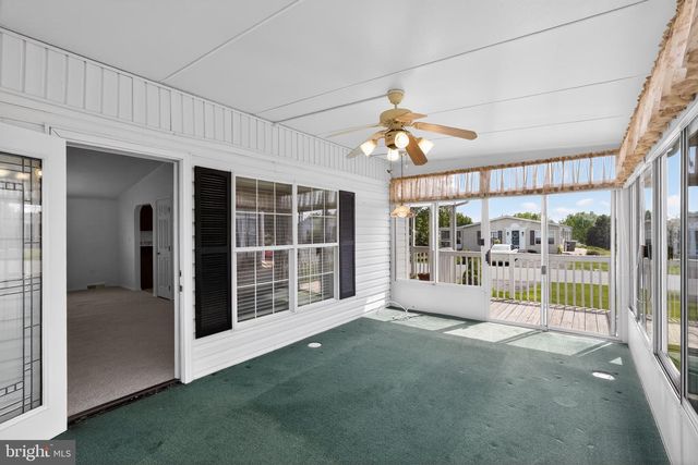 24 LONGWOOD CT E, Harleysville, PA 19438
