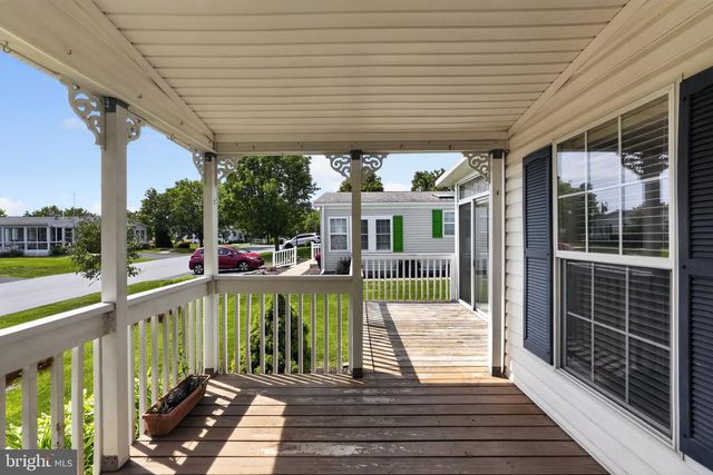 24 LONGWOOD CT E, Harleysville, PA 19438