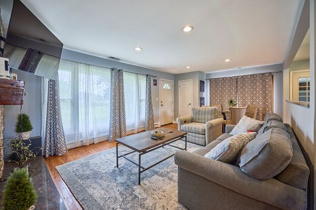 31W742 IL Route 58, Elgin, IL 60120