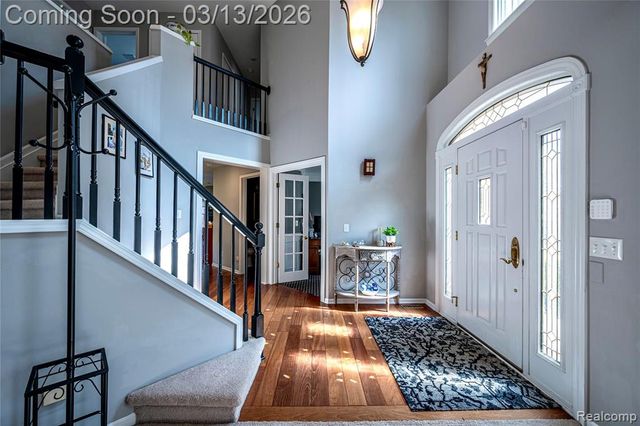 3826 Village Court, Troy, MI 48084