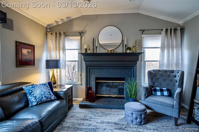 3826 Village Court, Troy, MI 48084