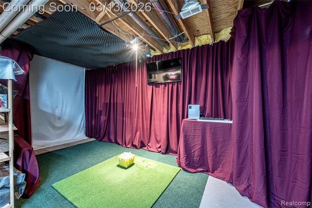 3826 Village Court, Troy, MI 48084