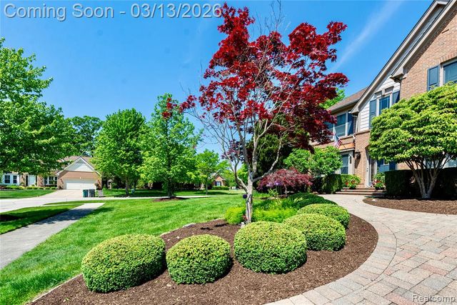 3826 Village Court, Troy, MI 48084