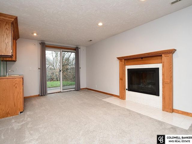 8532 N 47Th Street, Omaha, NE 68152