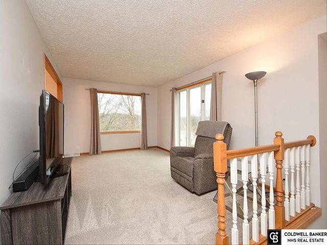 8532 N 47Th Street, Omaha, NE 68152