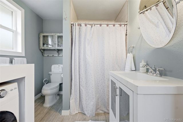 460 E Yale Avenue, Englewood, CO 80113