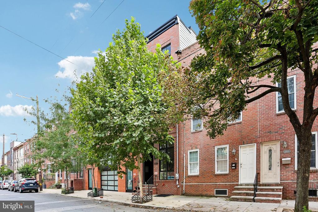 2128 ELLSWORTH ST, PHILADELPHIA, PA 19146 — photo 2