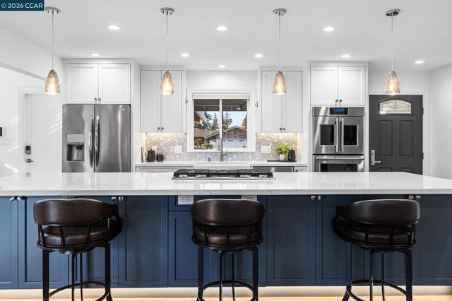 3875 Logan Ct, Concord, CA 94519