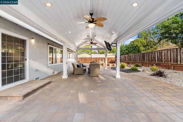 3875 Logan Ct, Concord, CA 94519