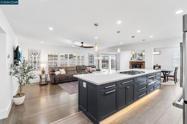 3875 Logan Ct, Concord, CA 94519