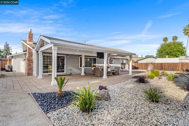 3875 Logan Ct, Concord, CA 94519