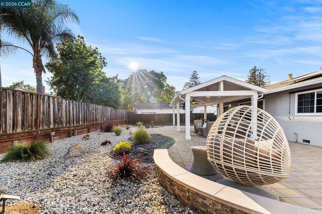 3875 Logan Ct, Concord, CA 94519