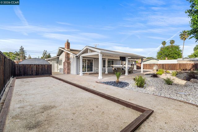 3875 Logan Ct, Concord, CA 94519