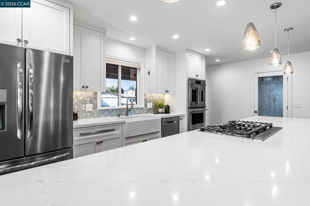 3875 Logan Ct, Concord, CA 94519