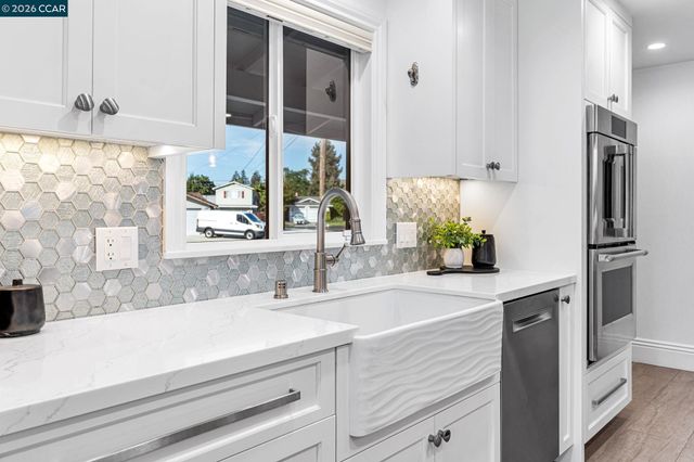 3875 Logan Ct, Concord, CA 94519