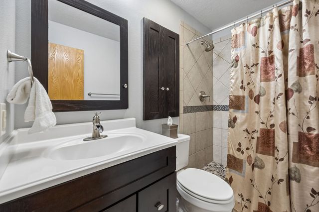 86 Queens Drive, Pottsboro, TX 75076