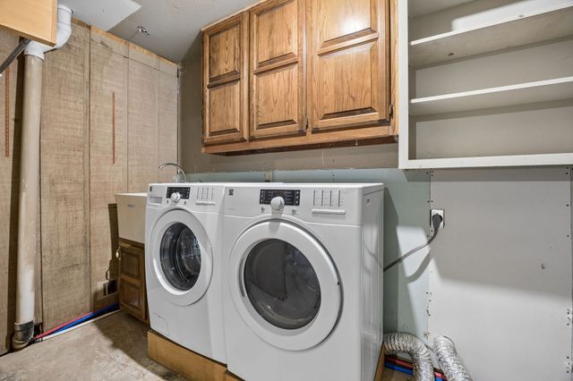 86 Queens Drive, Pottsboro, TX 75076