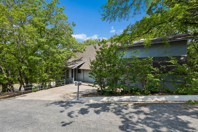 86 Queens Drive, Pottsboro, TX 75076