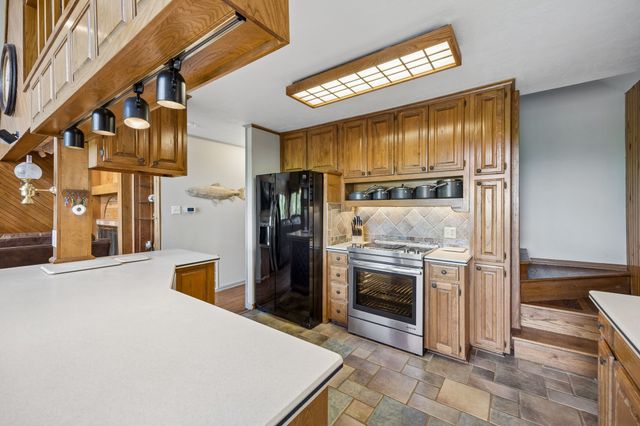 86 Queens Drive, Pottsboro, TX 75076