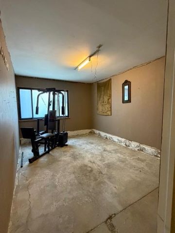 295 Edgewood Drive, Pacifica, CA 94044