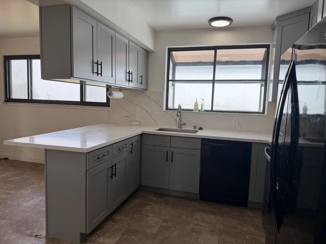 295 Edgewood Drive, Pacifica, CA 94044