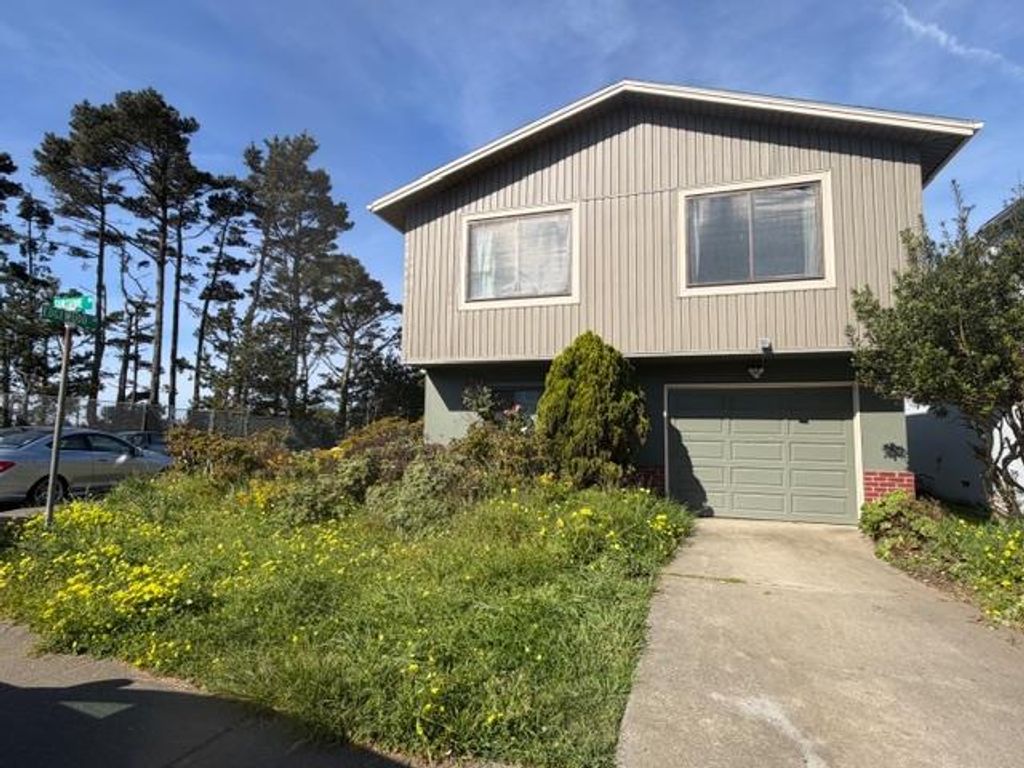295 Edgewood Drive, Pacifica, CA 94044