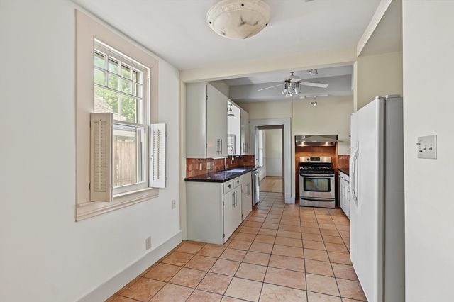 1335 Harvard Street, Houston, TX 77008