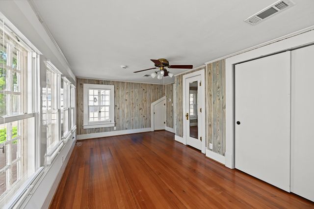 1335 Harvard Street, Houston, TX 77008