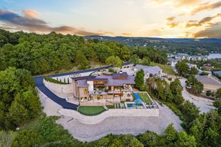 355 Catalina Drive, Branson, MO 65616