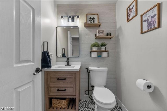 23 Bayowski Rd, West Orange Twp., NJ 07052