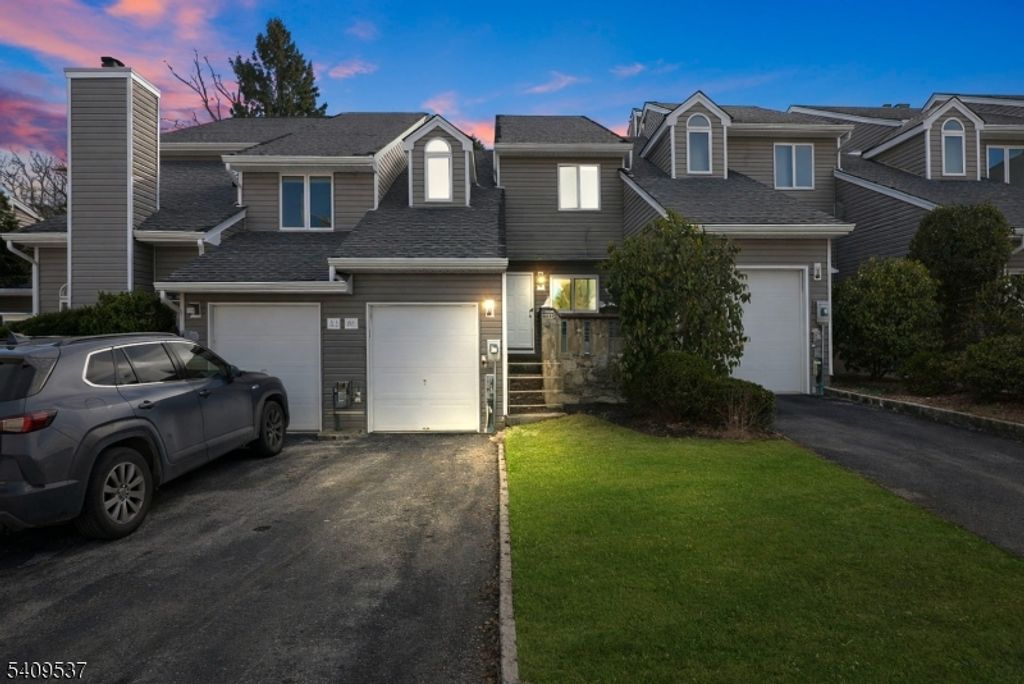 23 Bayowski Rd, West Orange Twp., NJ 07052