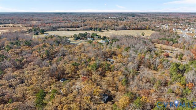 6070 Richmond Tappahannock Hwy, King William, VA 23086