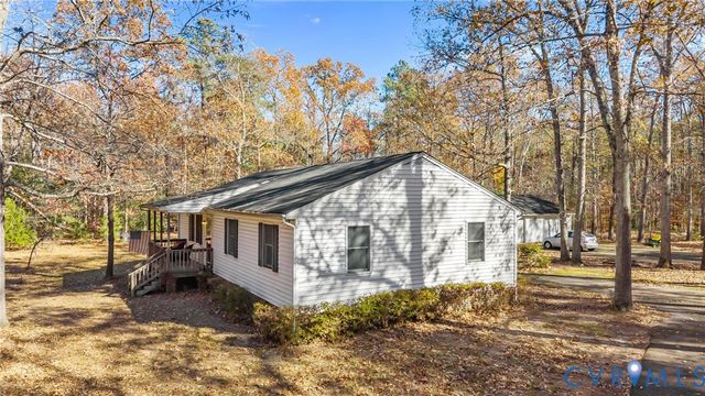 6070 Richmond Tappahannock Hwy, King William, VA 23086