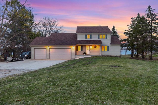 W4436 E Lakeview ROAD, Hustisford, WI 53034