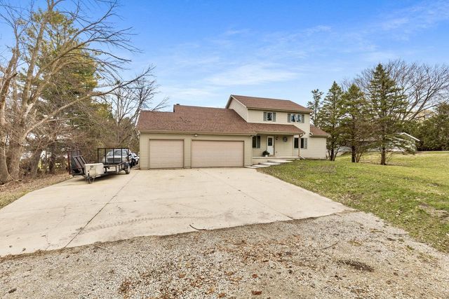 W4436 E Lakeview ROAD, Hustisford, WI 53034